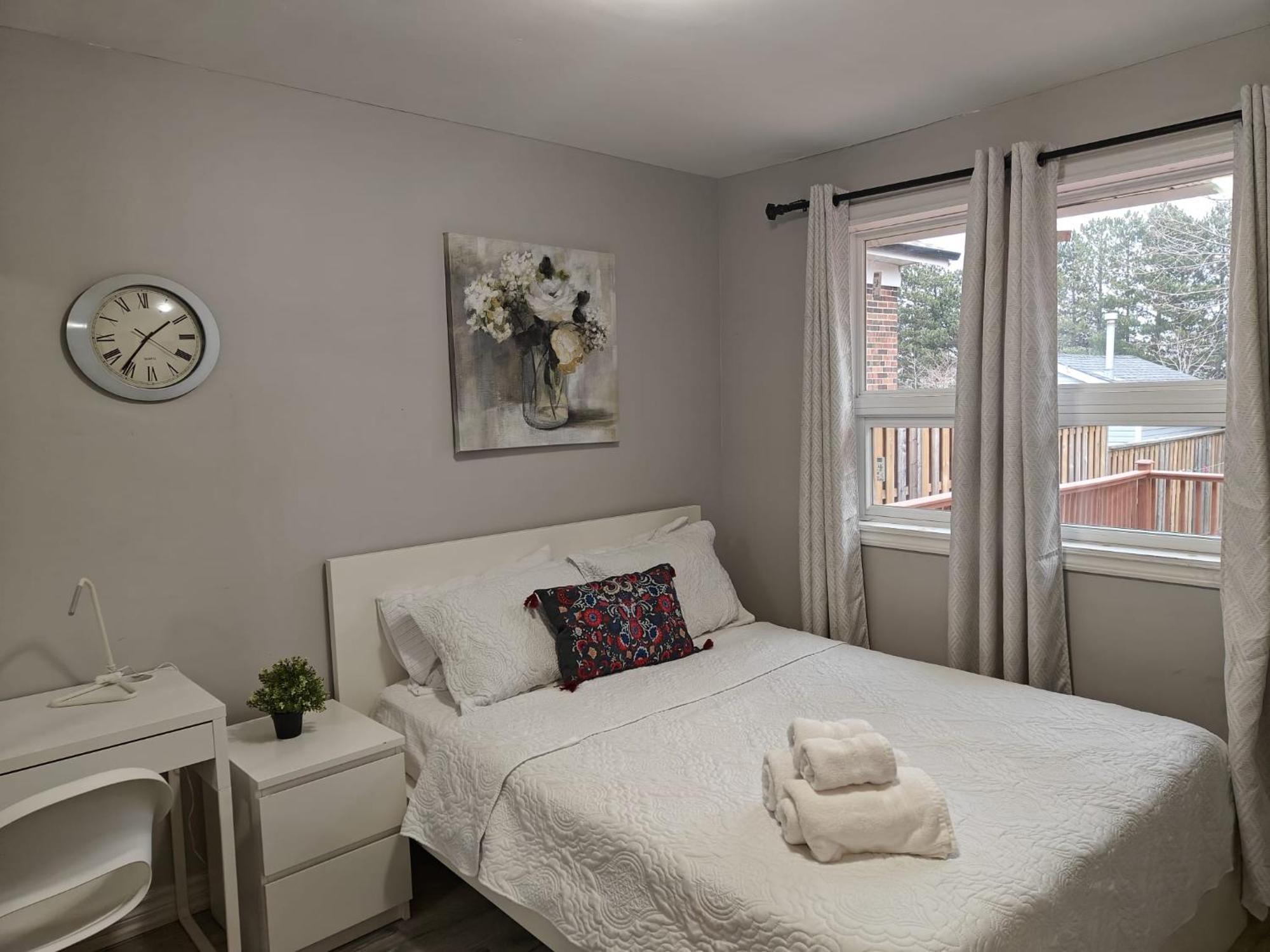 Spacious Mbr Near Kennedy Subway & Go Toronto Exterior photo